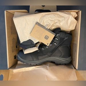 TRADESMAN
MEN'S 6-INCH SIDE-ZIP, WATERPROOF, CSA SAFETY TOE BOOT size 12 D